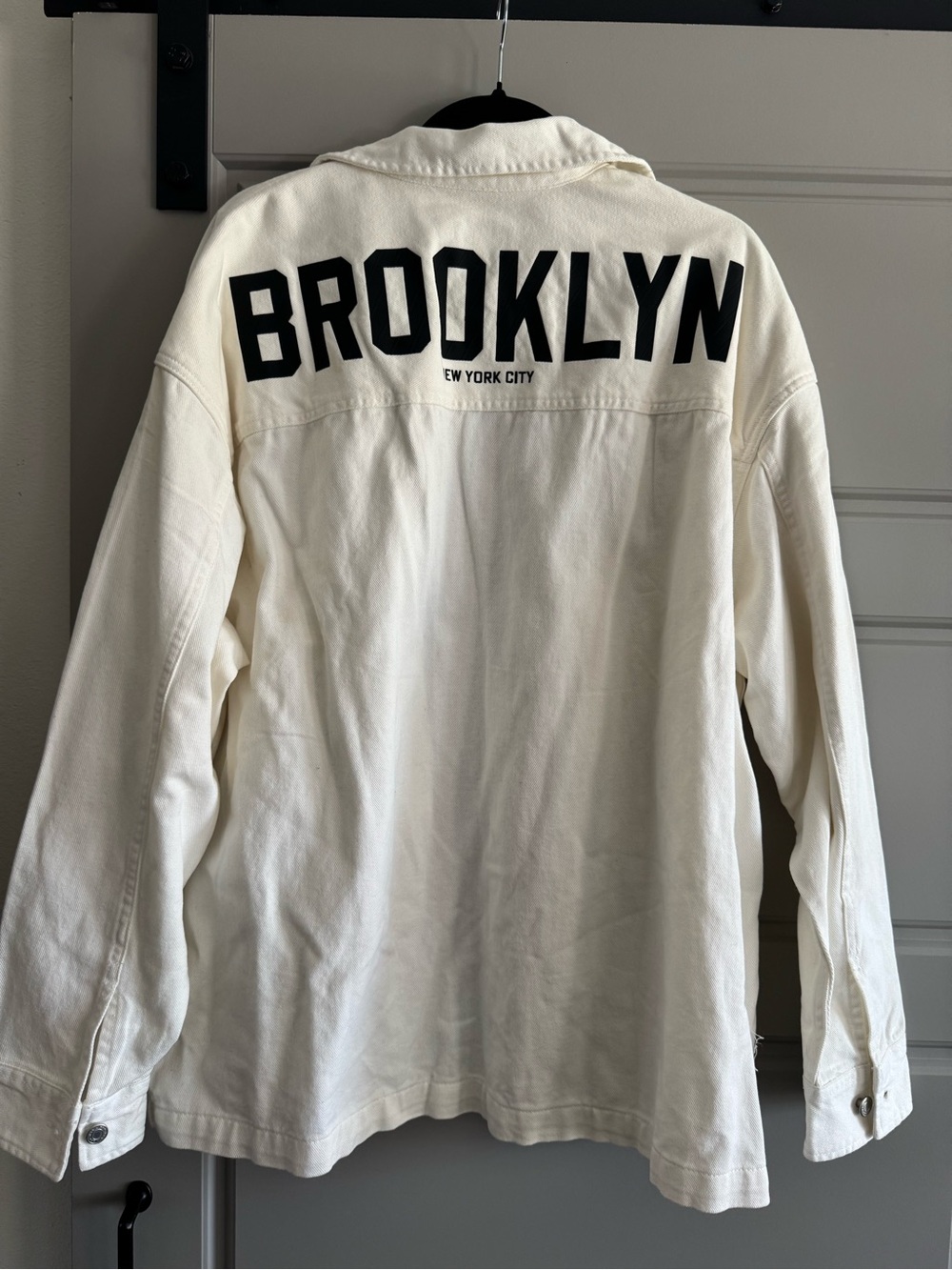 NWT Men's Cream Shirt Jacket with 'BROOKLYN' Back Graphic